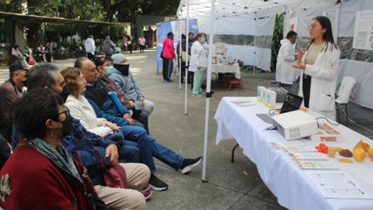 Hospital de Especialidades del CMN La Raza realiza cerca de 700 detecciones de diabetes en su Quinta Jornada Médica