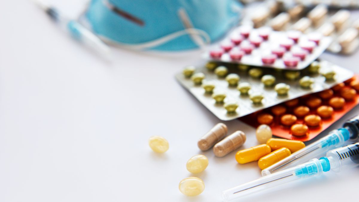 Persisten reportes de desabasto de medicamentos en el IMSS