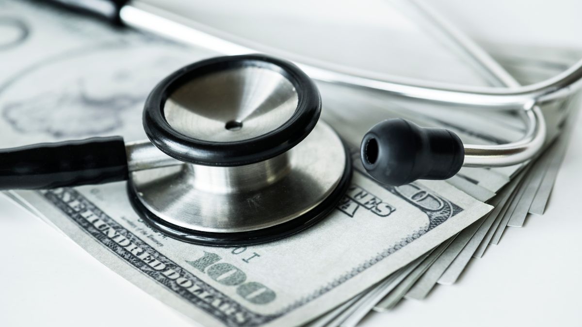 Cómo la industria farmacéutica puede contribuir a la reinvención de la atención sanitaria valorada en un billón de dólares