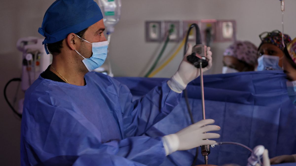 Cirugía robótica en México ISSSTE realiza primeras intervenciones con el nuevo robot Da Vinci Xi en el CMN