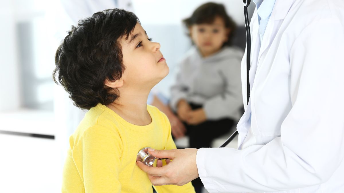 Mala calidad del aire en Monterrey- estudio detecta hiperreactividad bronquial en niños, confirma Secretaría de Salud de Nuevo León