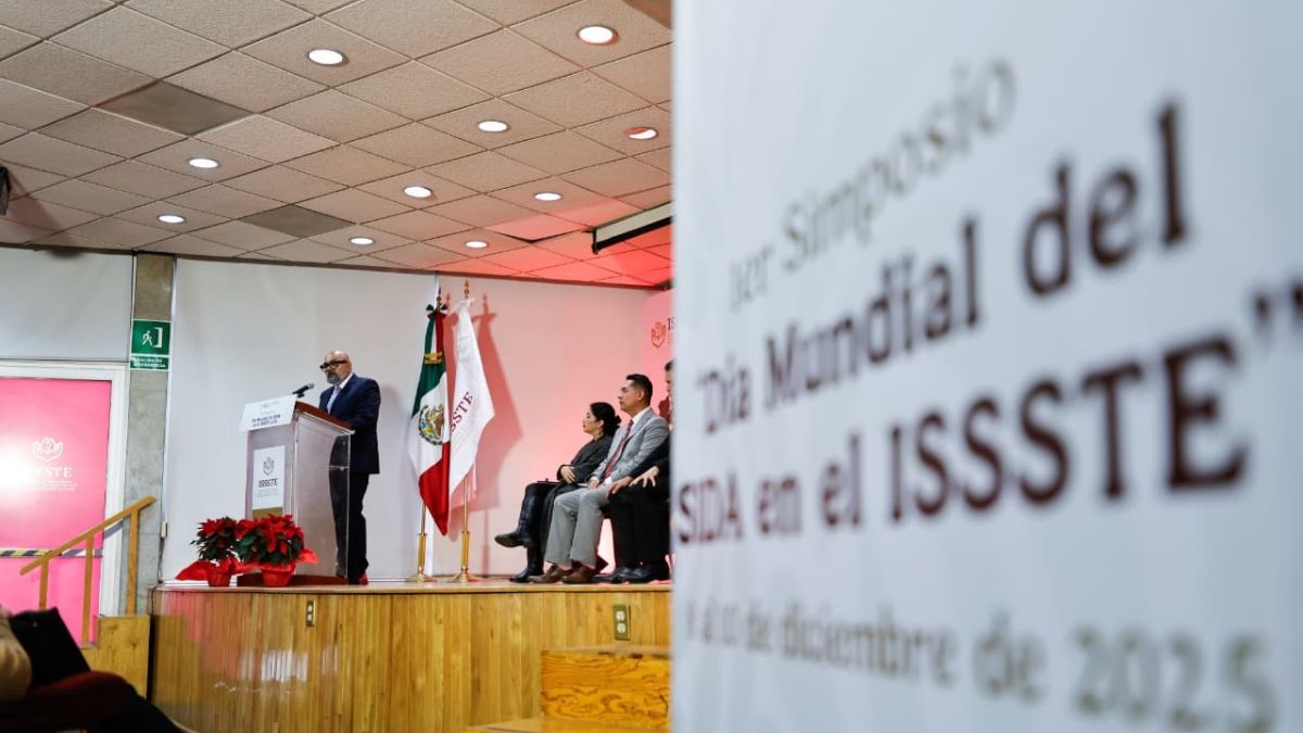 ISSSTE fortalece detección y tratamiento del VIHSIDA con Primer Simposio Día Mundial del SIDA 2025