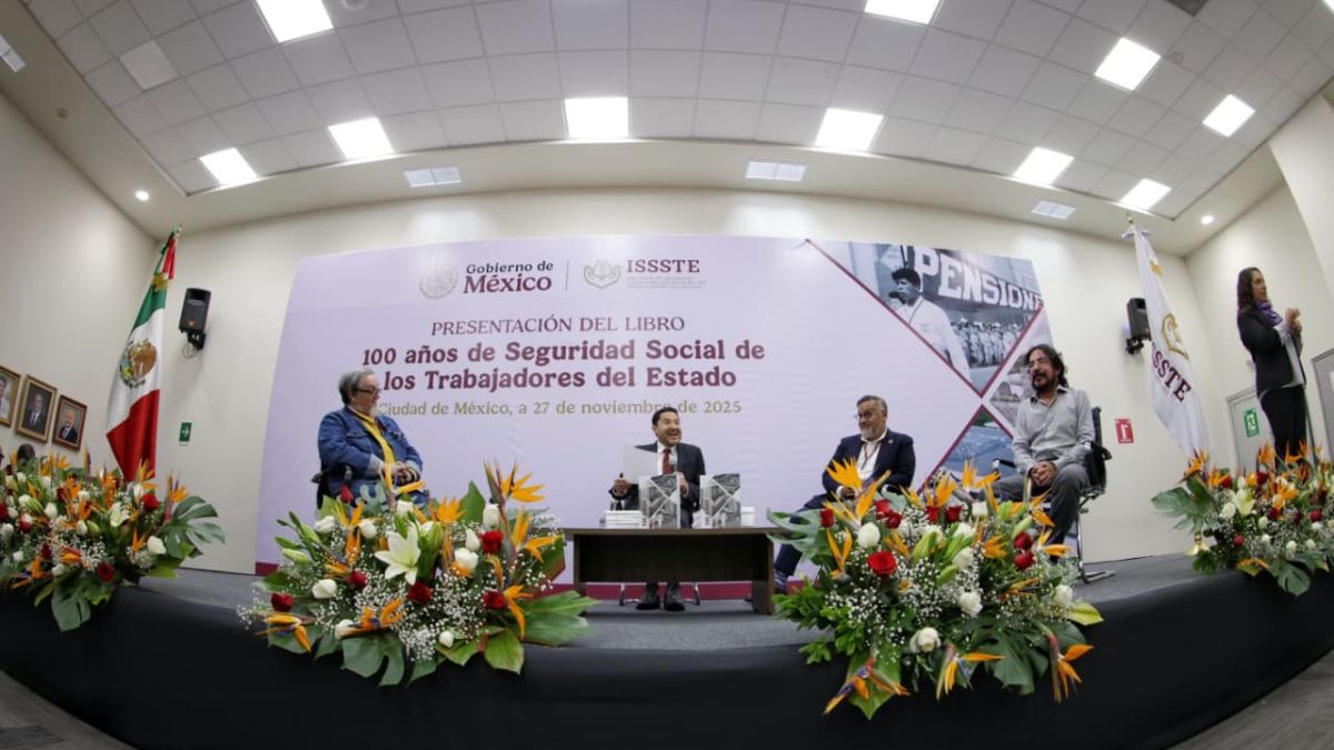 ISSSTE presenta libro por los 100 años de seguridad social de los trabajadores del Estado