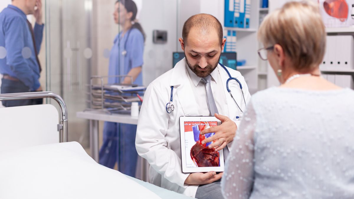 Hospital Regional del ISSSTE en Torreón realiza revascularización miocárdica para prevenir infarto
