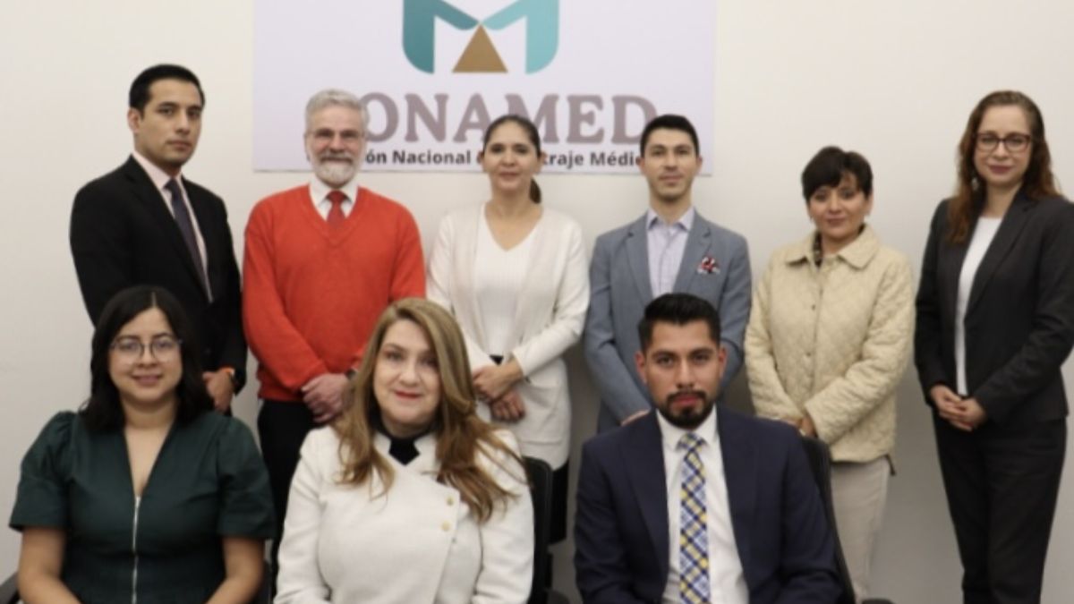 Conoce cómo la colaboración entre CONAMED e IMSS busca mejorar la calidad y seguridad en atención médica para la población.