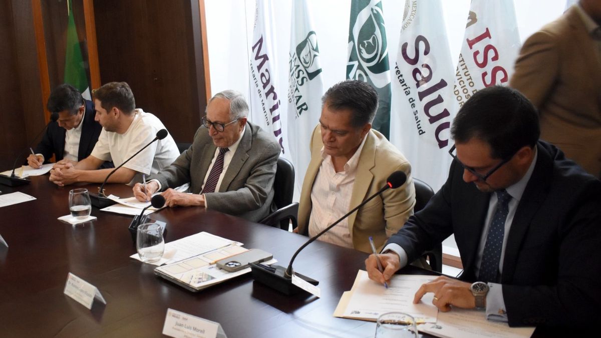 México impulsa soberanía sanitaria con acuerdo entre Secretaría de Salud, BIRMEX y Pfizer para tecnologías de ARNm