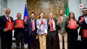 OIT acompaña nueva campaña en México Gobierno, empleadores y trabajadores se unen contra el trabajo infantil