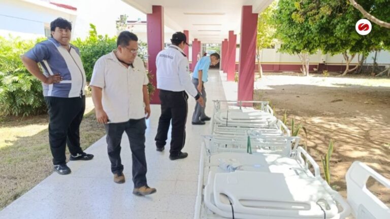 Camas eléctricas del ISSSTE llegan a Tehuantepec como parte de renovación nacional hospitalaria