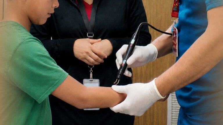 México fortalece atención integral contra la leishmaniasis con nuevas opciones terapéuticas y vigilancia nominal