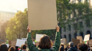 "Queremos Medicina": marcha nacional visibiliza el desabasto de medicamentos en México