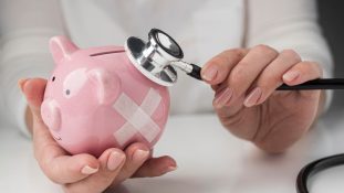 Crisis presupuestaria en salud 2025 México recorta recursos y amplía brechas de atención