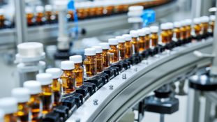 Industria farmacéutica responde con cautela a amenaza arancelaria en EE. UU.