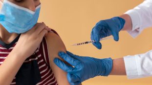 México refuerza la lucha frente al cáncer cervicouterino con vacunación gratuita contra el VPH