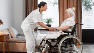 Salud Casa por Casa la revolución de la atención domiciliaria para adultos mayores y personas con discapacidad